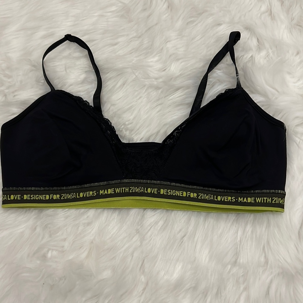 Zumba Fitness bra top size large
